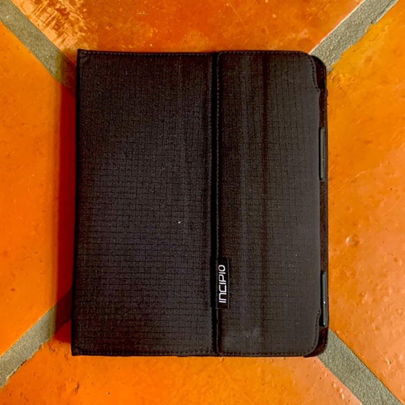 APPLE iPad 4G 32GB White A1430 + Hardshell Case + Keyboard + Accessories + Box - Picture 14 of 16